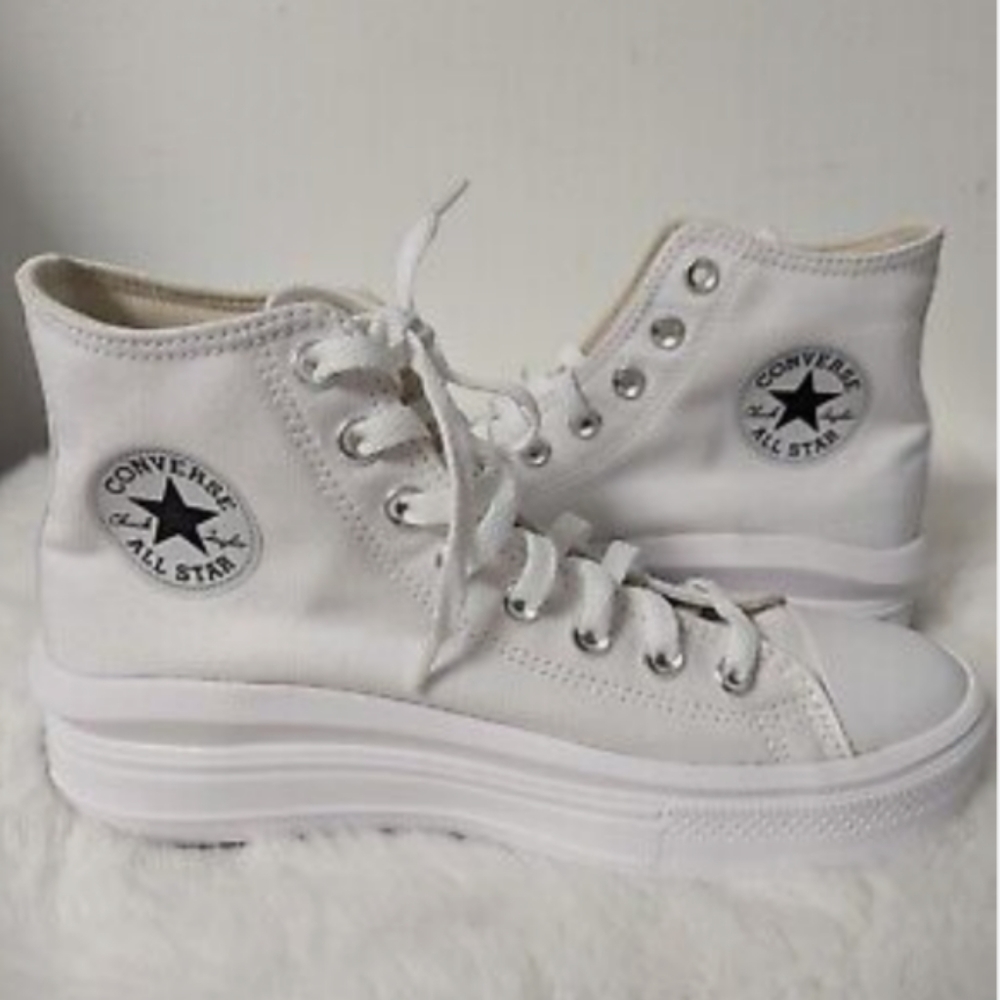 White converse size 9,high tops